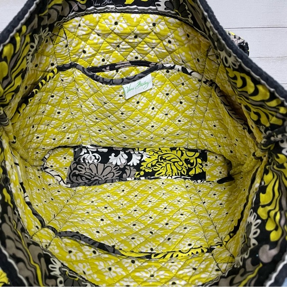 VERA BRADLEY Baroque Vera Tote Retired Pattern Large Tote Bag - Picture 4 of 4